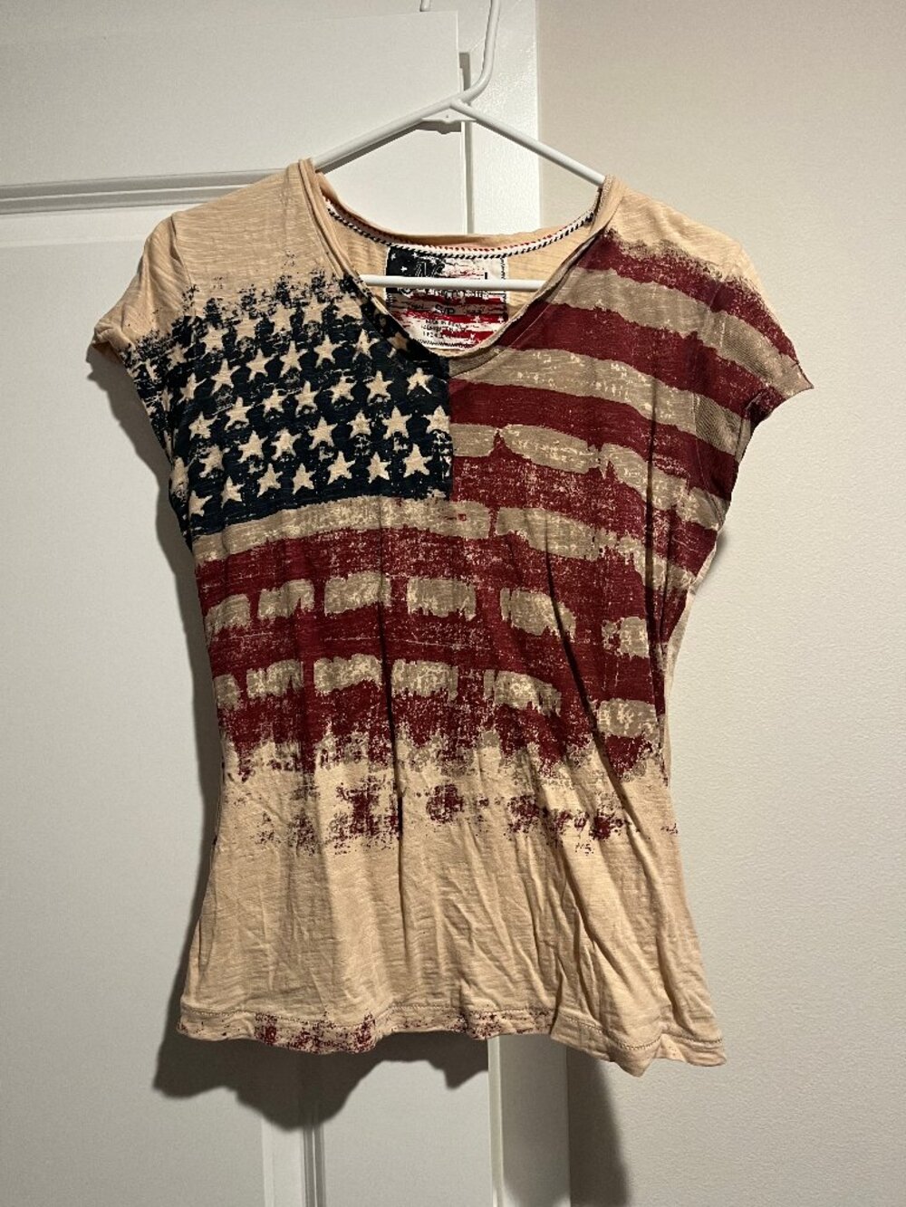 Vintage Distressed Natural Reflections America USA Flag Tee Women's Size Small